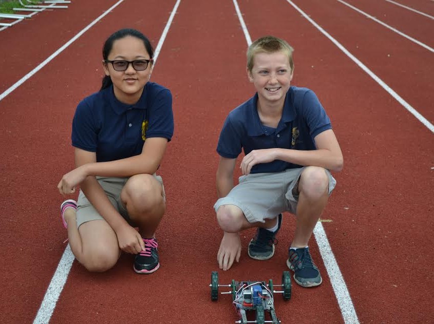 7th-grade-races-Vex-Robotics-race-cars