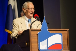 Farragut Alumnus and Astronaut Charlie Duke ‘53S was honored as the 2020 Texan of the Year during the 2020 Texas Legislative Conference.