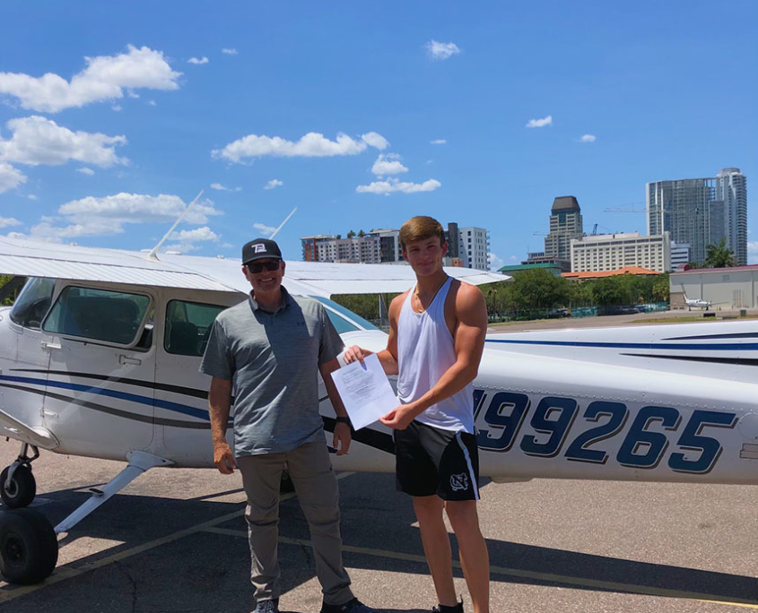 Billy Price ‘22 earned his Private Pilot Certificate on Sunday, May 23, 2021.